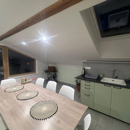 Appartamento Old Square House - Hisa Na Starem Trgu Tolmin Esterno foto
