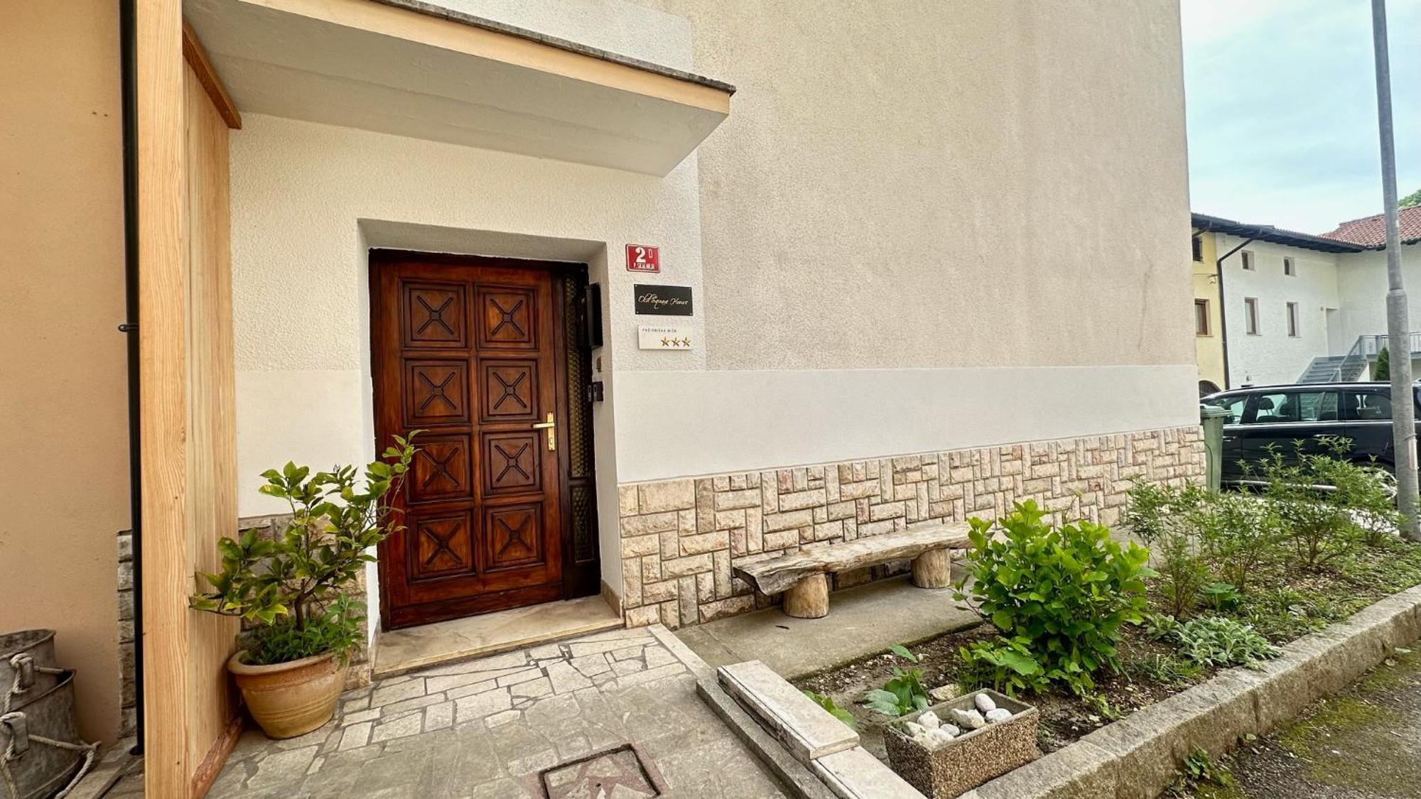 Appartamento Old Square House - Hisa Na Starem Trgu Tolmin Esterno foto