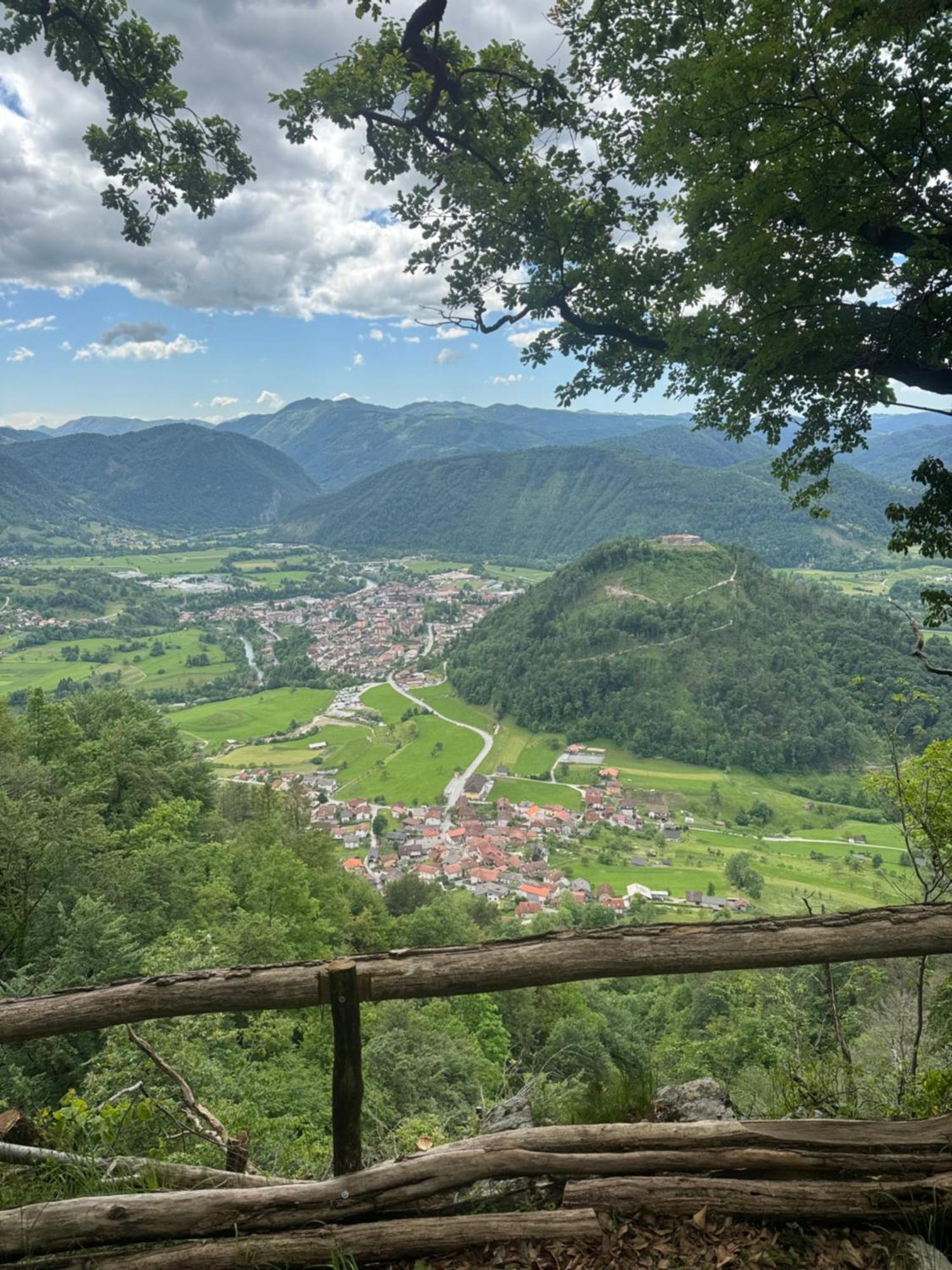 Appartamento Old Square House - Hisa Na Starem Trgu Tolmin Esterno foto